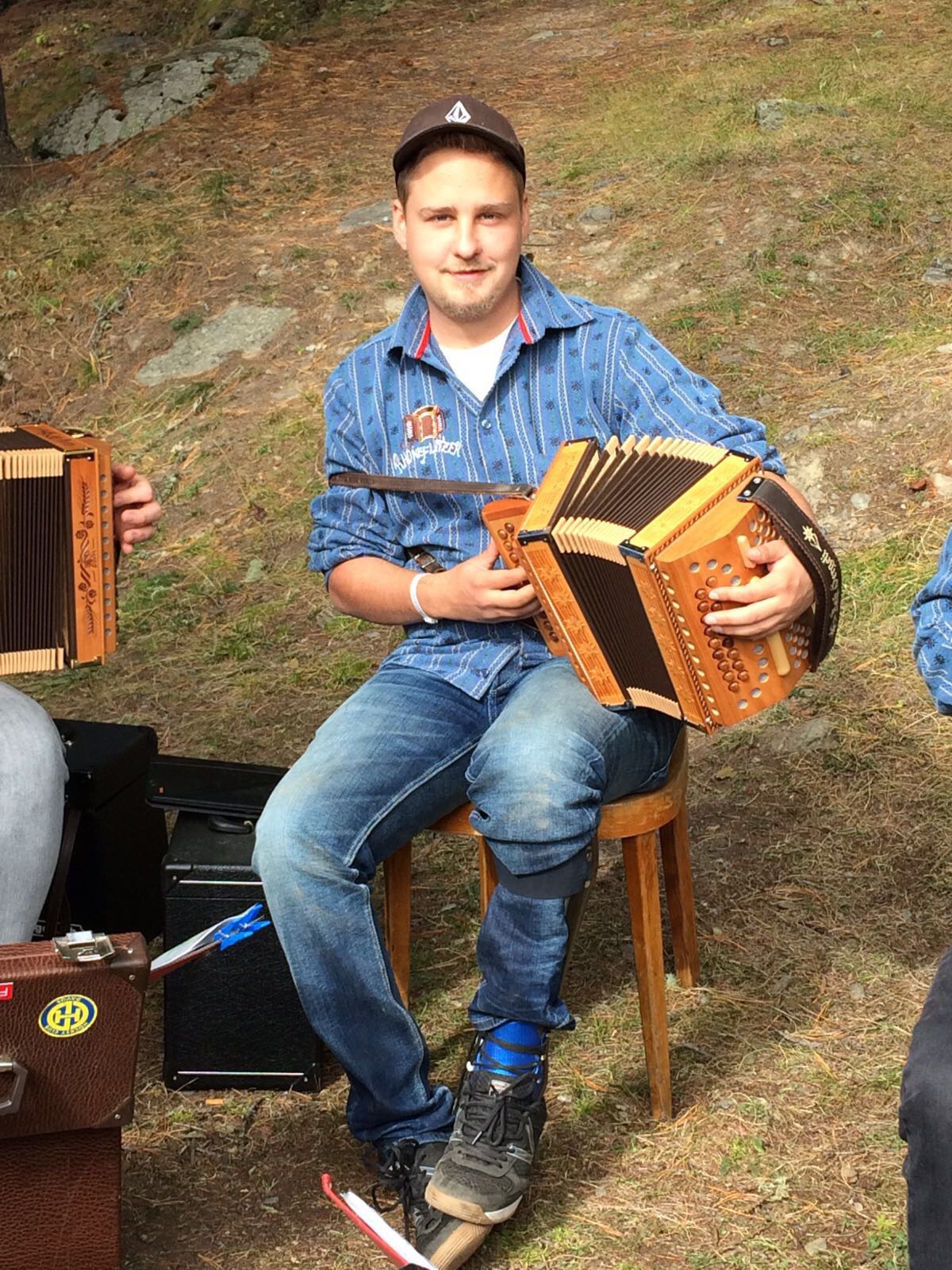 72e0b630-5a34-46d0-ae37-a6349a633577